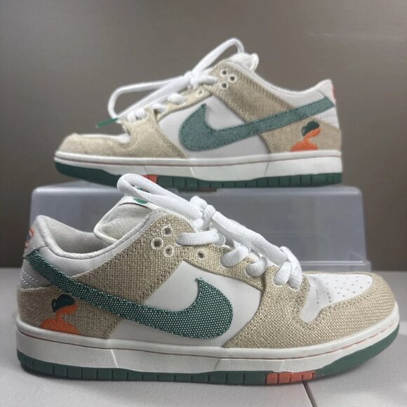 Size 7 - White Nike SB Dunk Low Men\'s Sneakers main image 7
